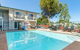 Best Western Cedar Inn & Suites Angels Camp Ca 3*